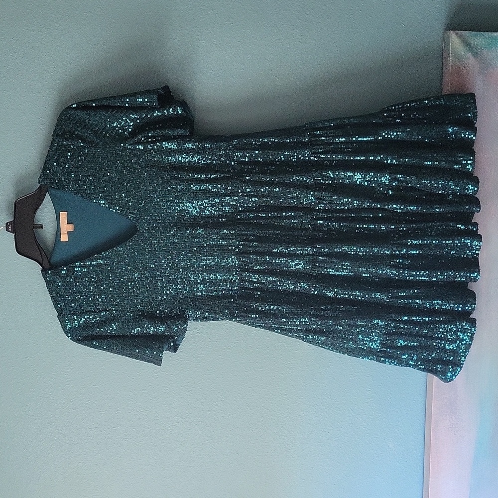 Ricarica Emarld green Sequin Sparlkly dress